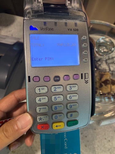フィリピンのカード払いの暗証番号入力機械